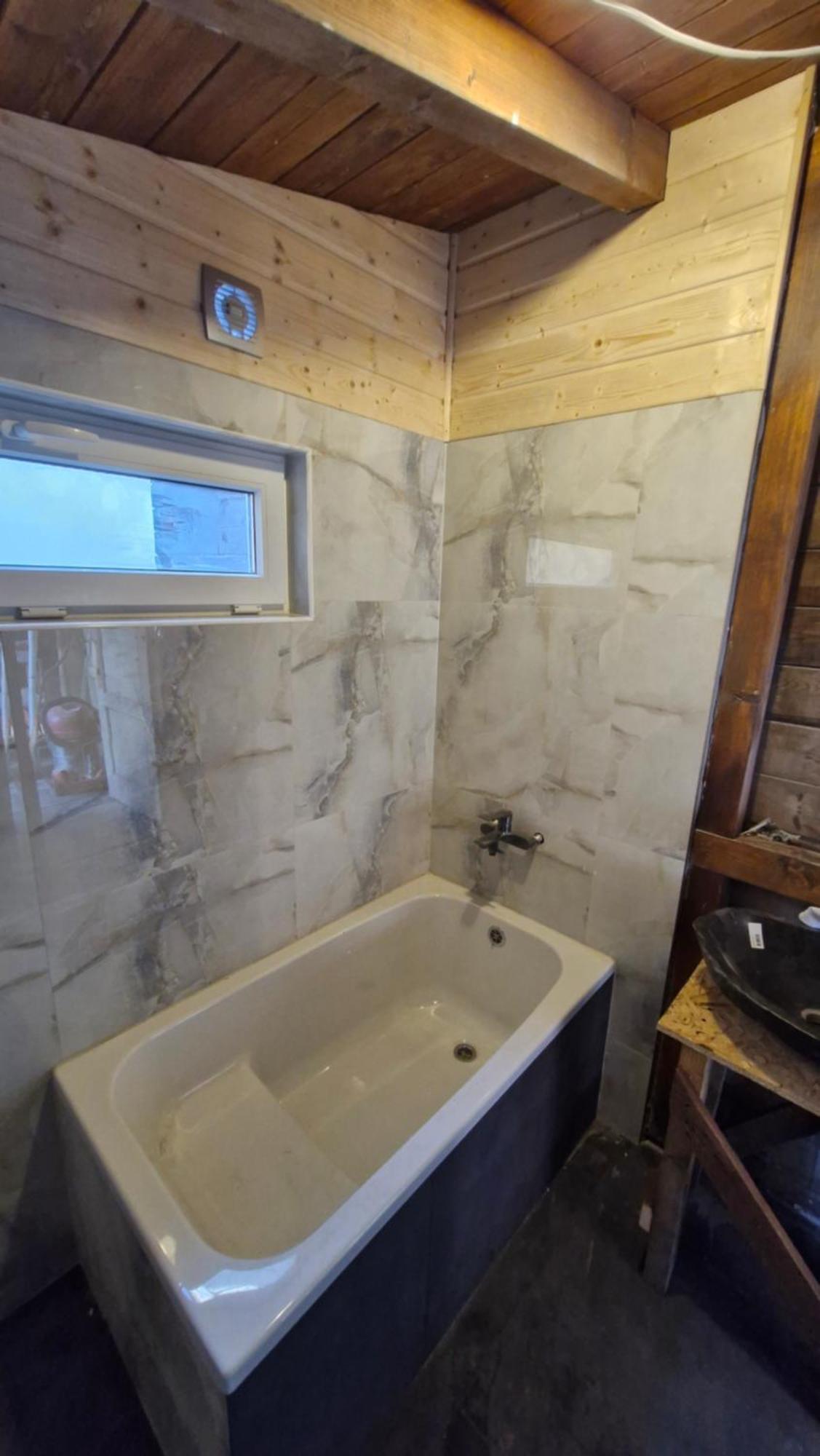 פראג Old Summer House With Renovated Bathroom מראה חיצוני תמונה